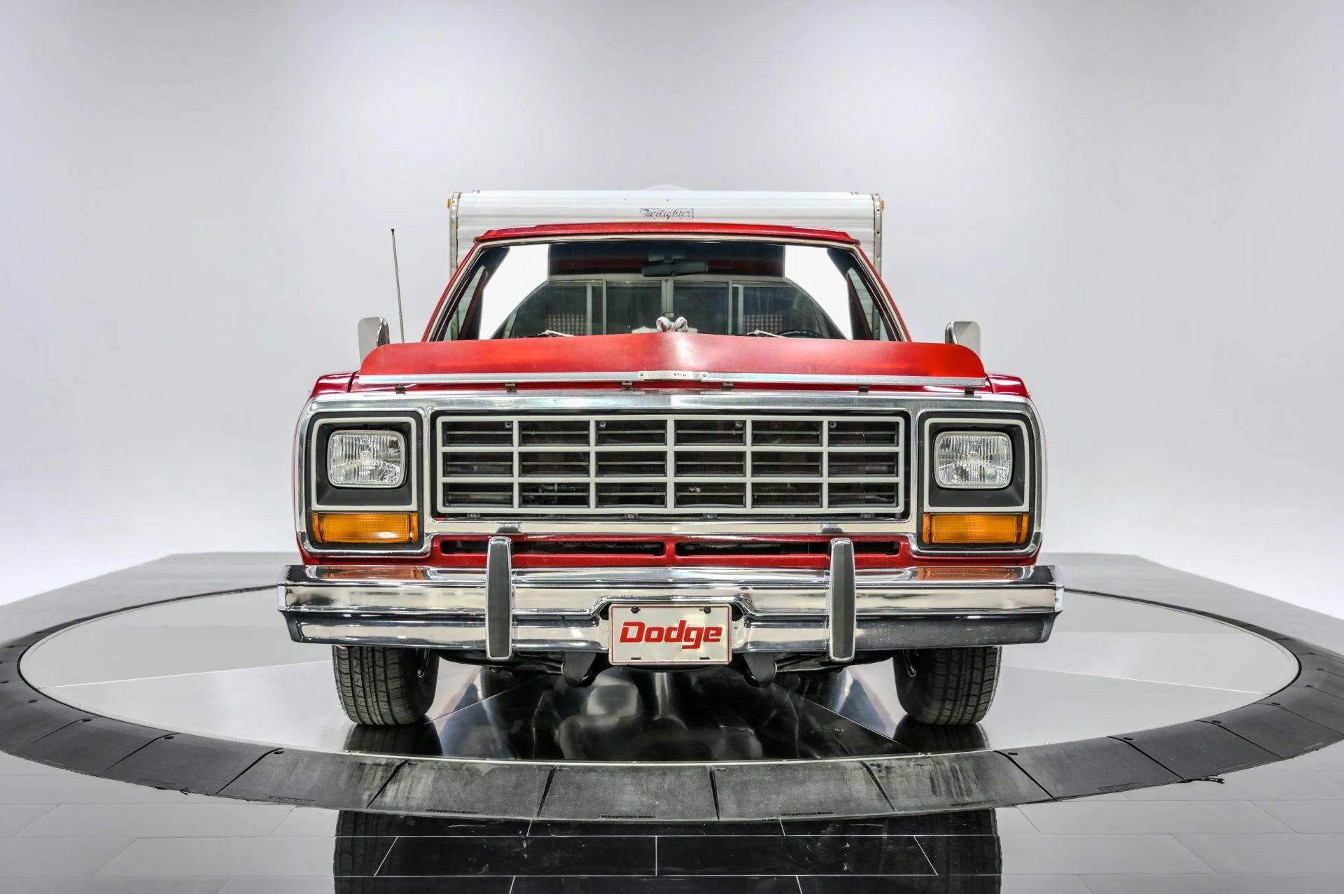 1985 Dodge Ram 150 Camper Special