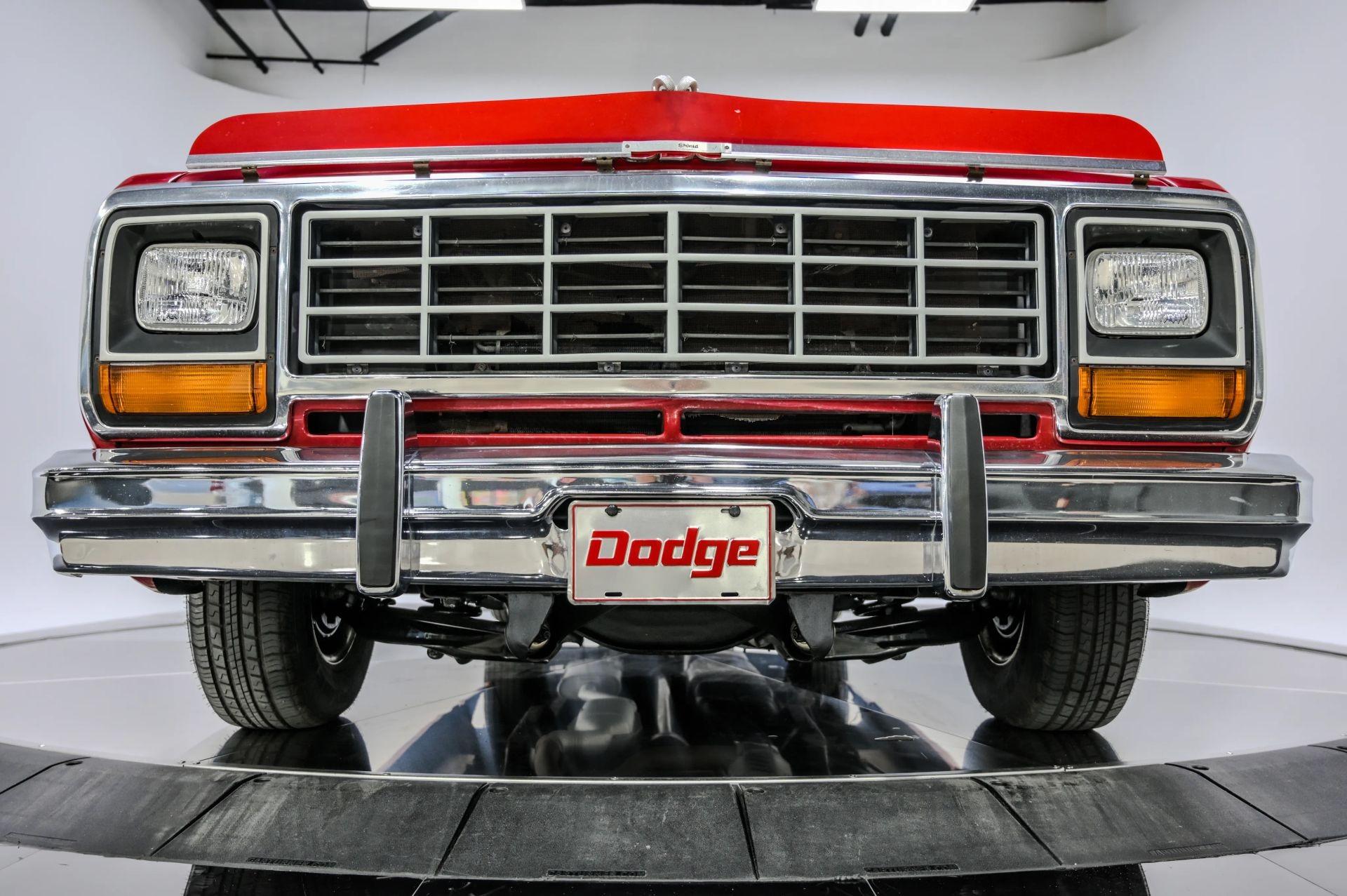 1985 Dodge Ram 150 Camper Special