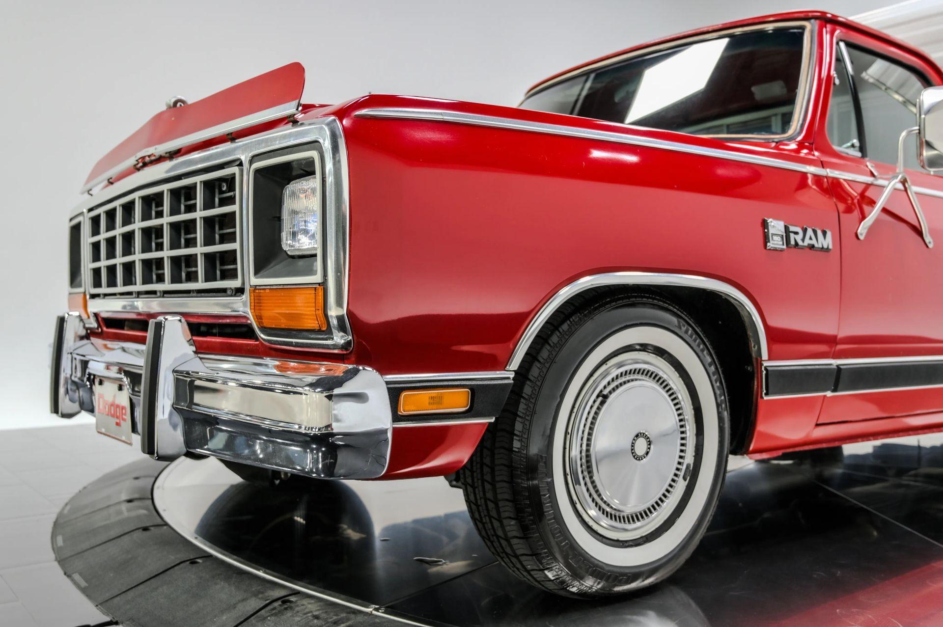 1985 Dodge Ram 150 Camper Special