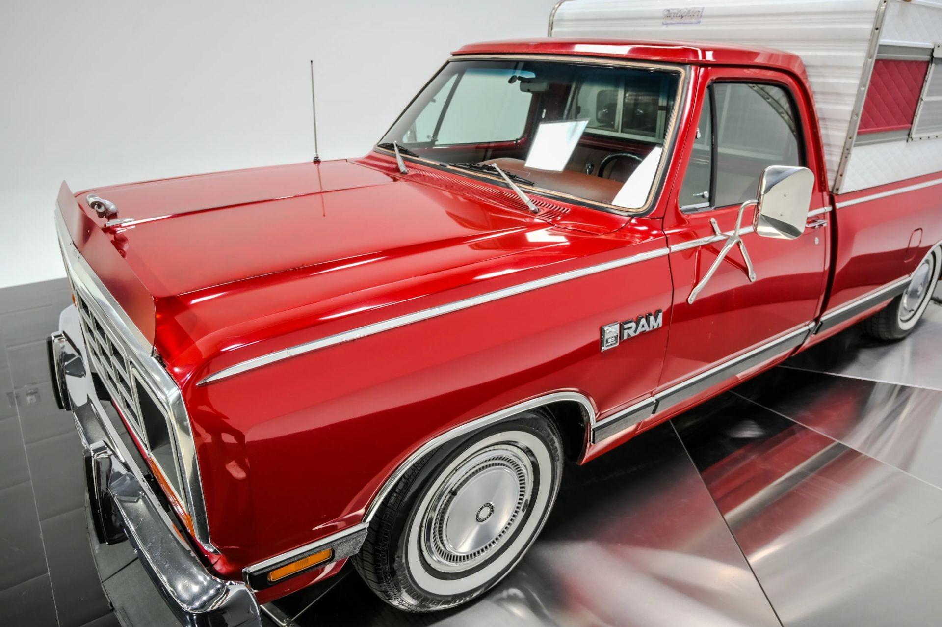 1985 Dodge Ram 150 Camper Special