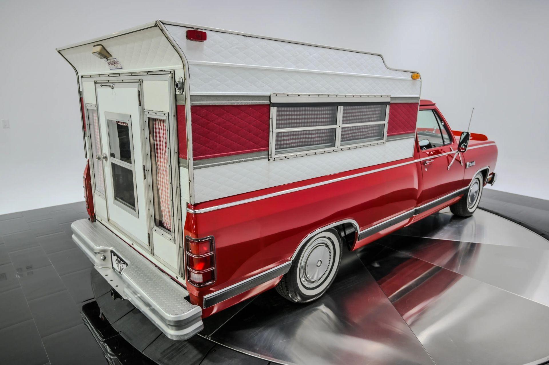 1985 Dodge Ram 150 Camper Special