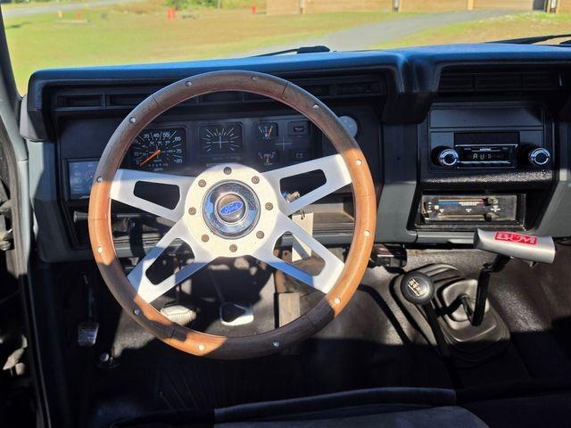 1981 Ford F-100 SWB 4x4