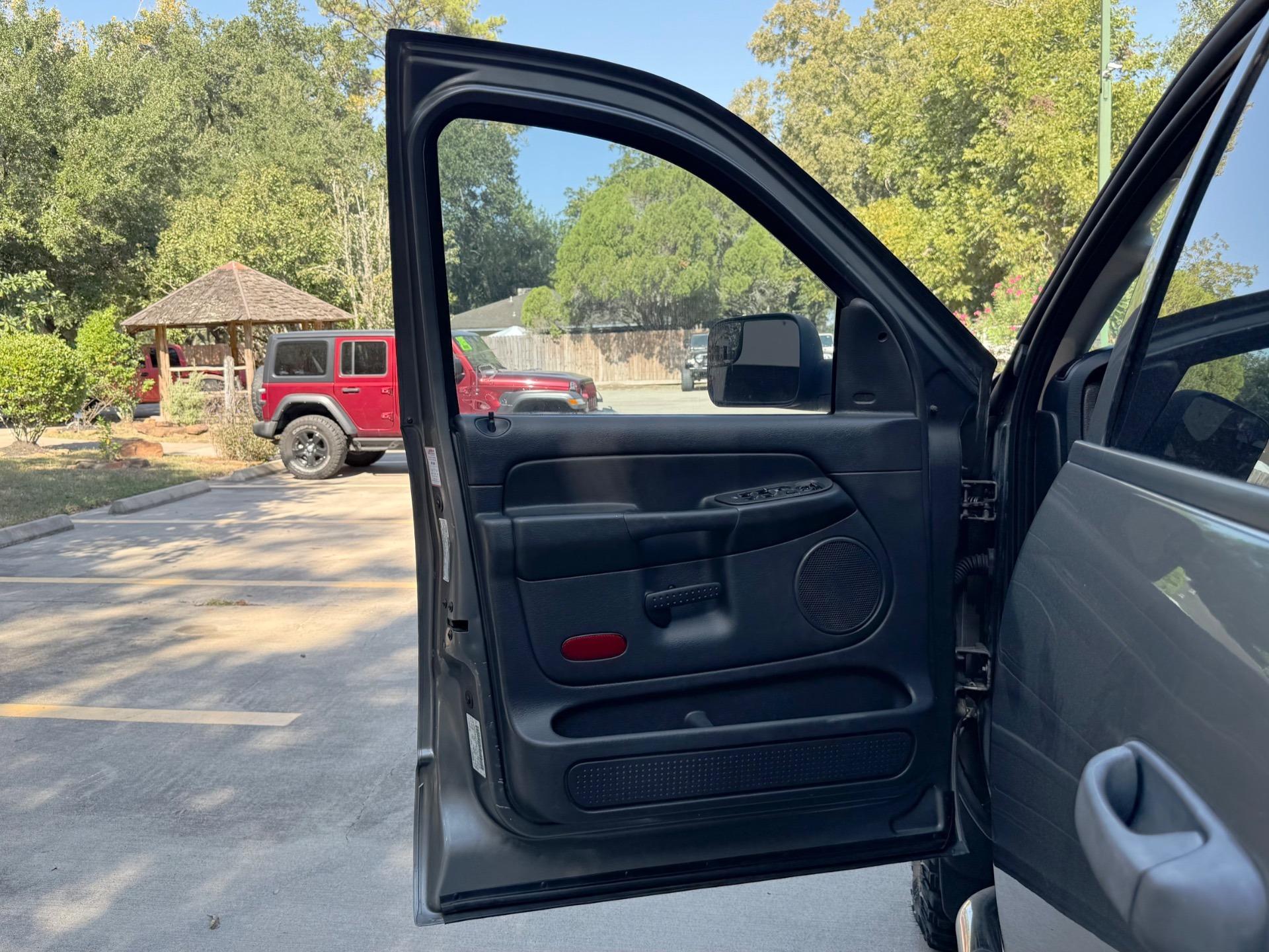 2005 Dodge Ram 3500 SLT