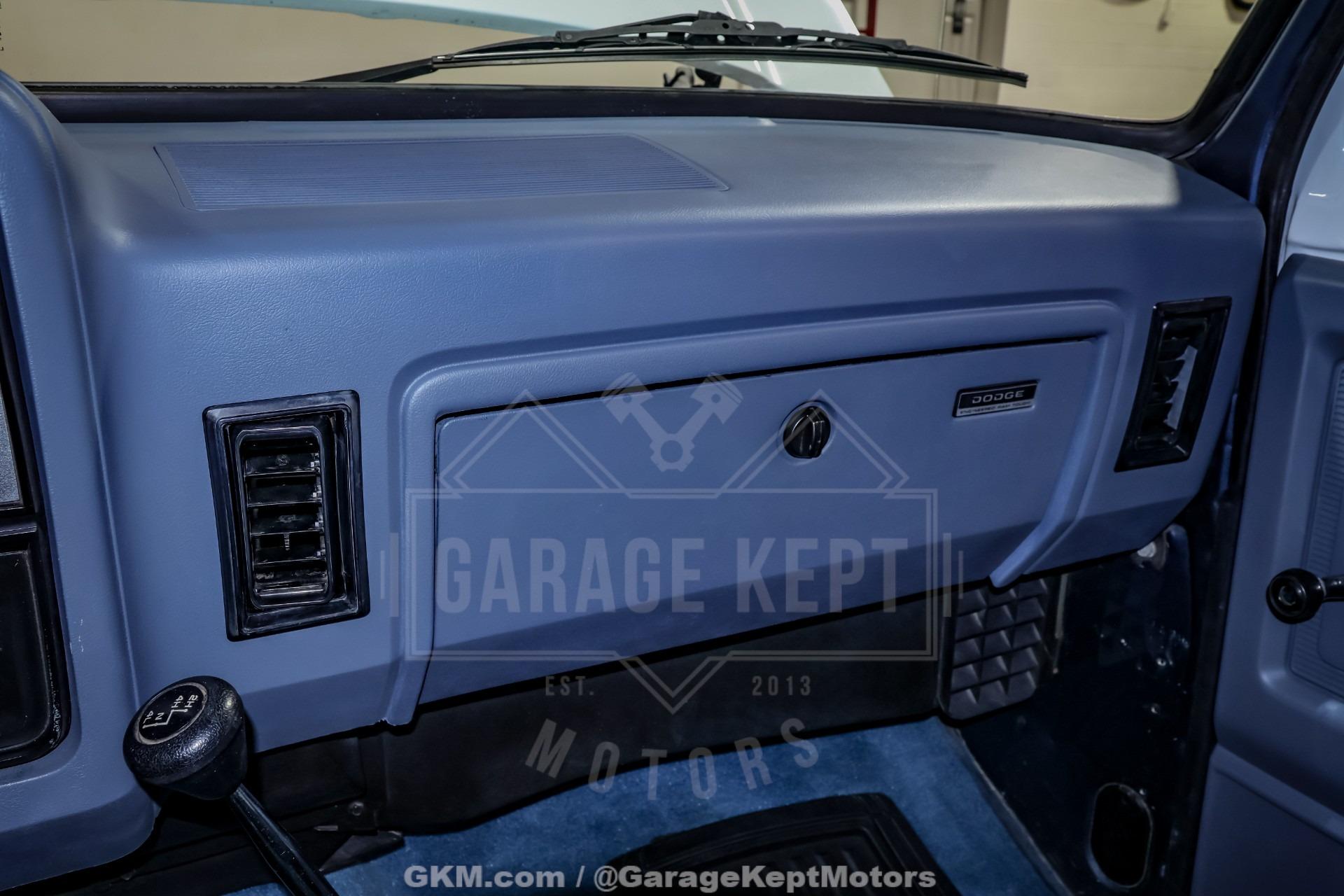 1987 Dodge W-100 Pickup
