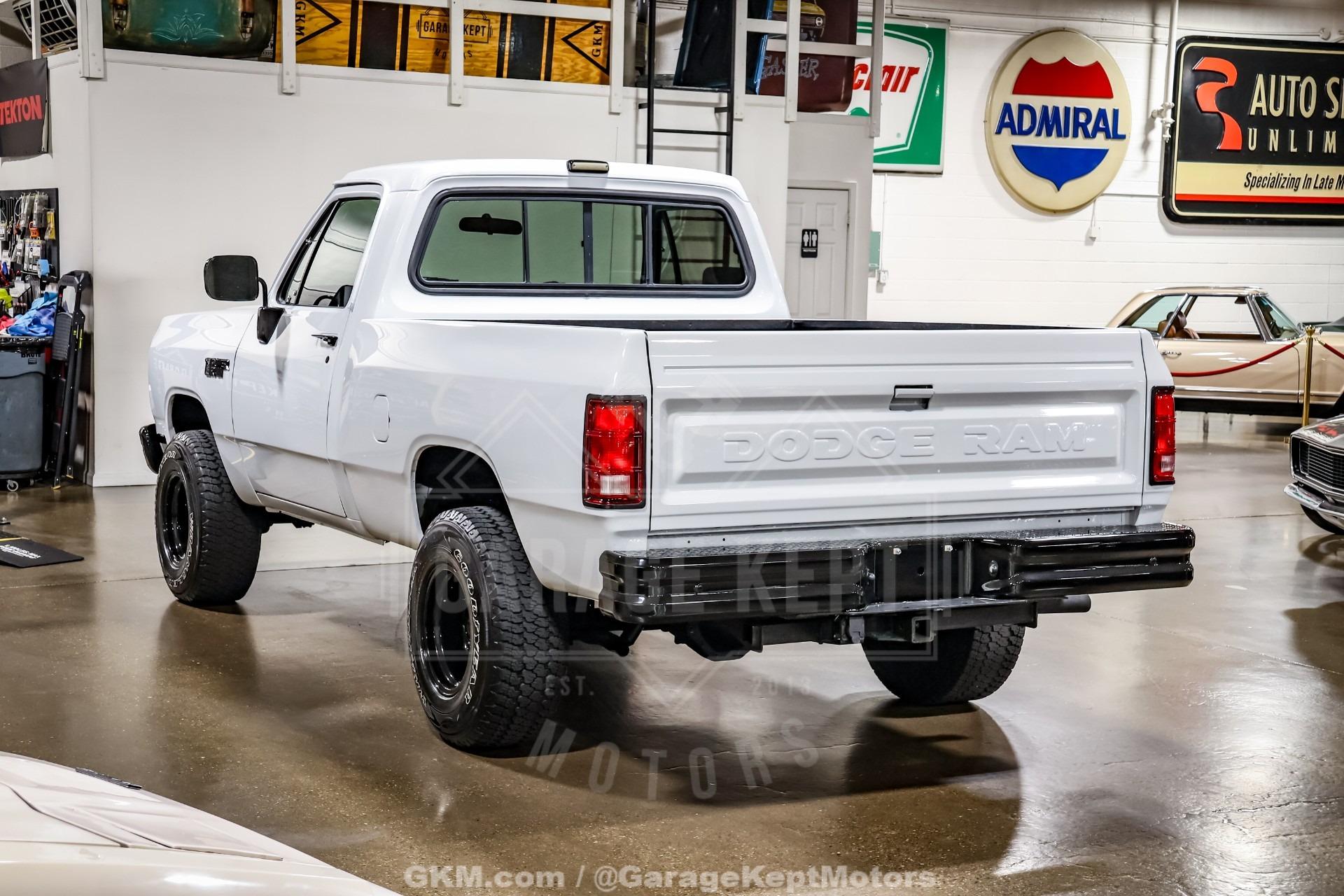 1987 Dodge W-100 Pickup