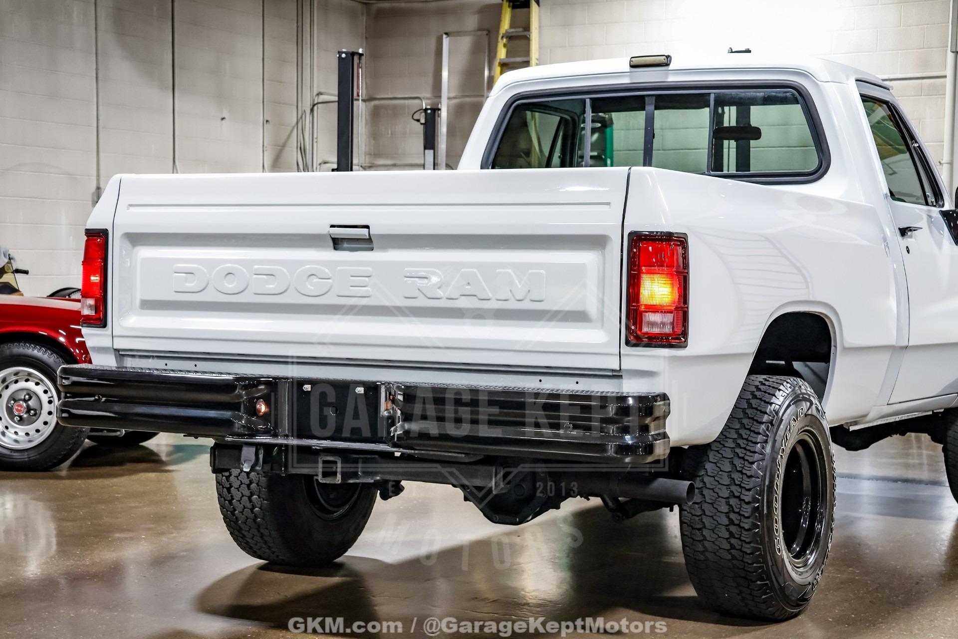 1987 Dodge W-100 Pickup