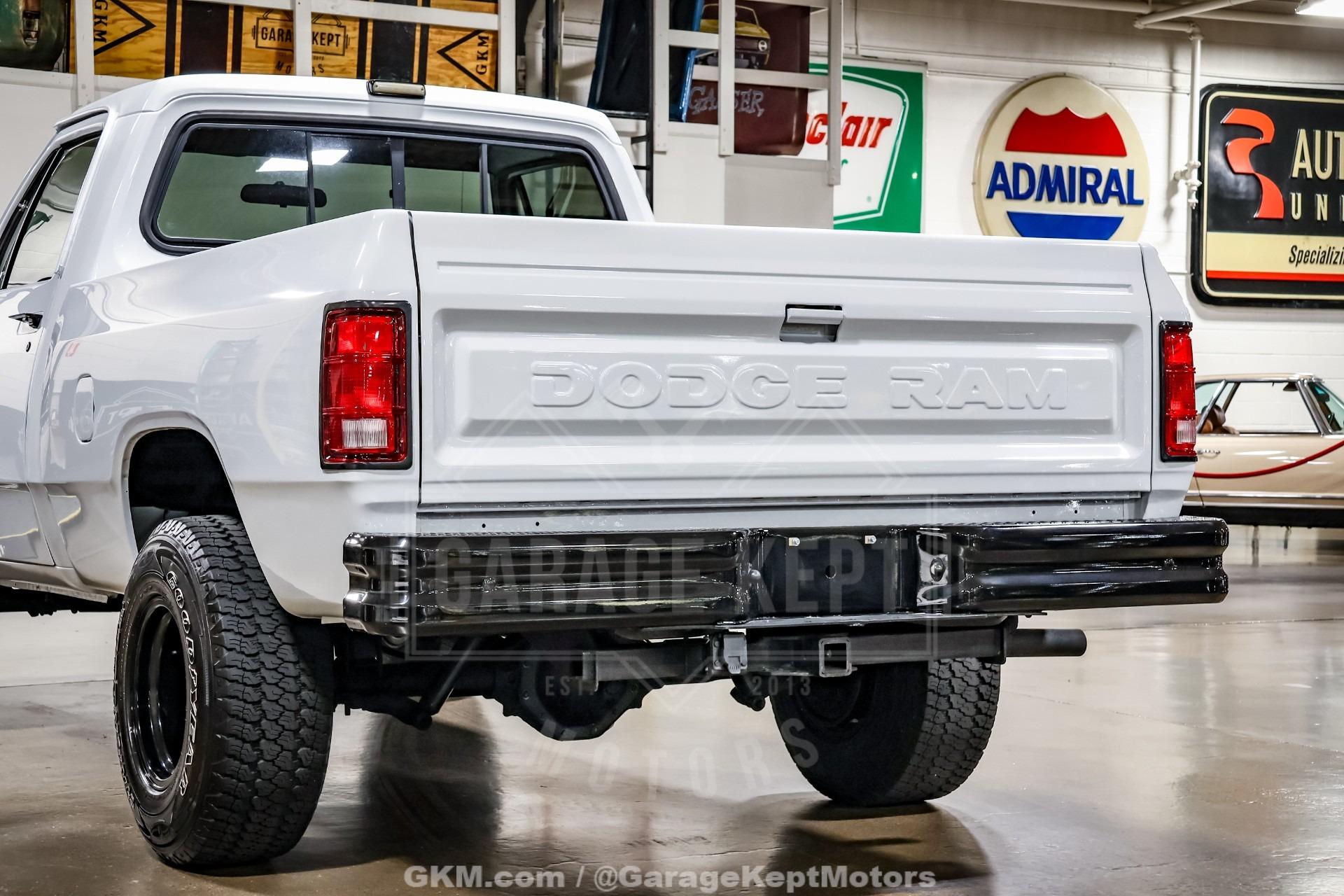 1987 Dodge W-100 Pickup