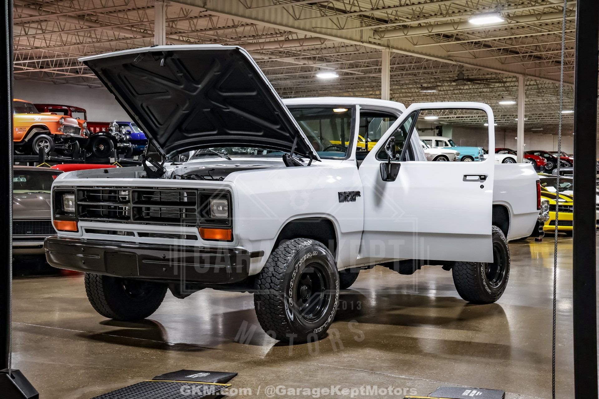1987 Dodge W-100 Pickup