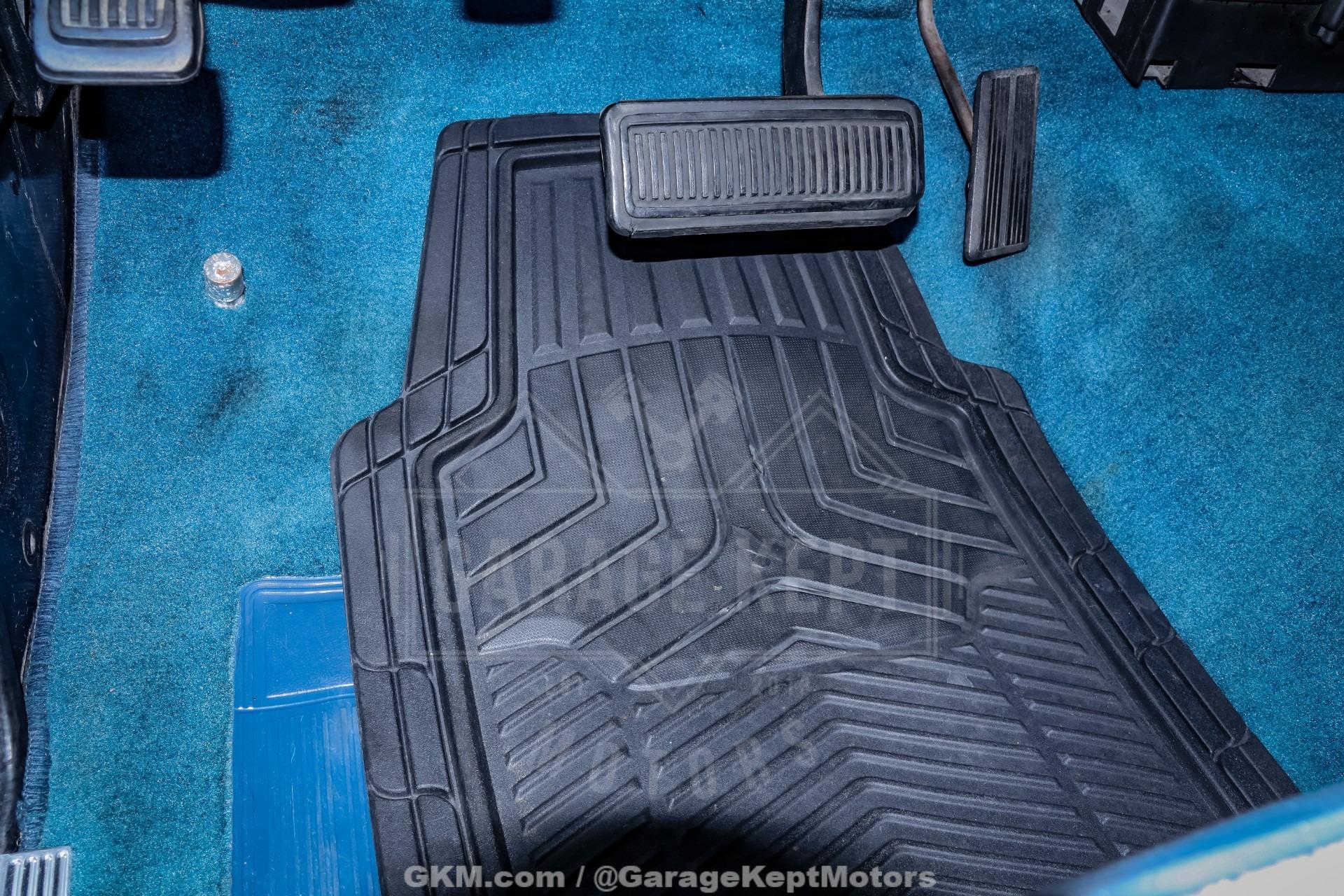 1987 Dodge W-100 Pickup