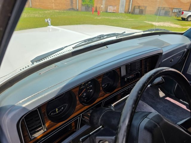 1989 Dodge Ramcharger Royal SE