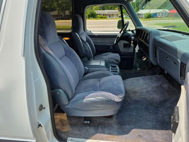 1989 Dodge Ramcharger Royal SE