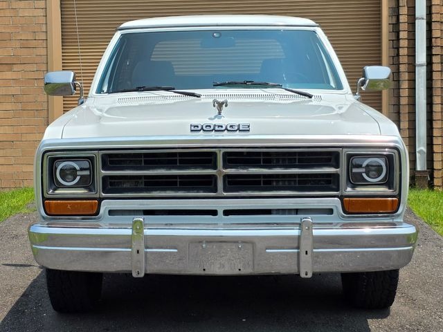 1989 Dodge Ramcharger Royal SE
