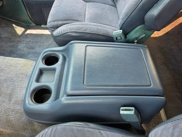 1989 Dodge Ramcharger Royal SE