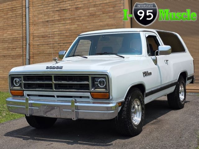 1989 Dodge Ramcharger Royal SE