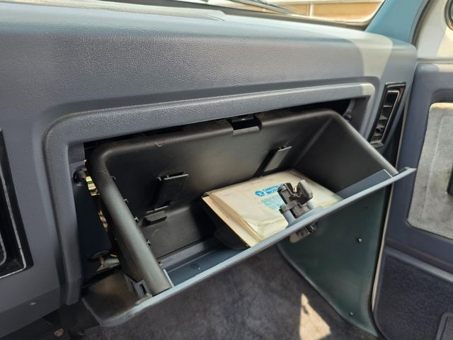 1989 Dodge Ramcharger Royal SE