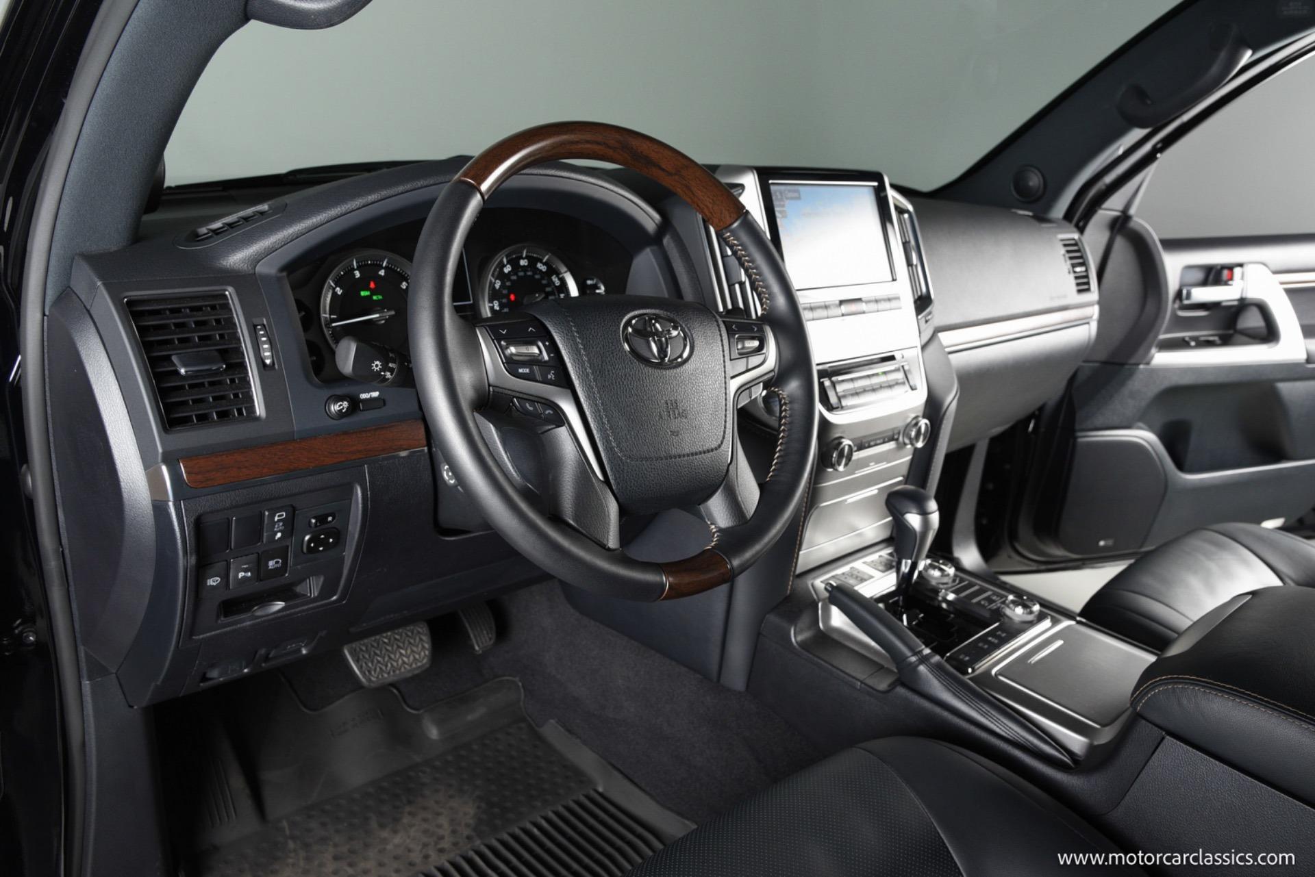 9k-Mile 2021 Toyota Land Cruiser Heritage Edition