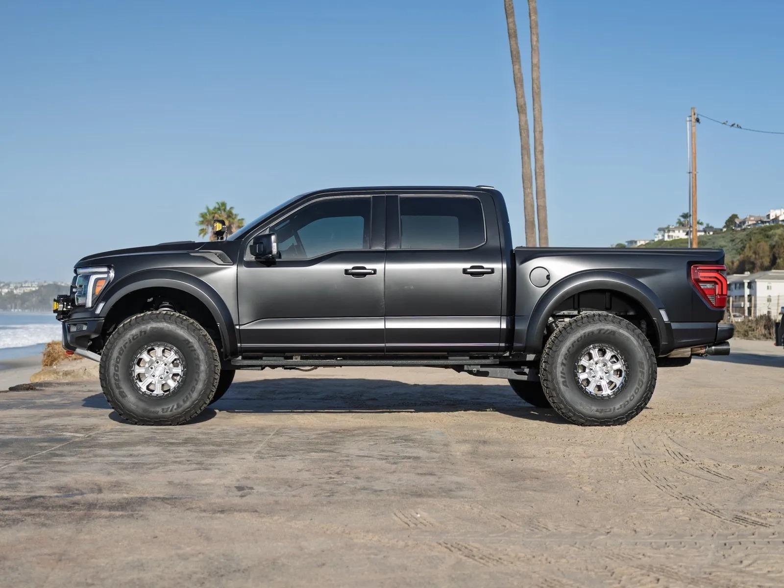 2025 Ford F-150 Raptor R