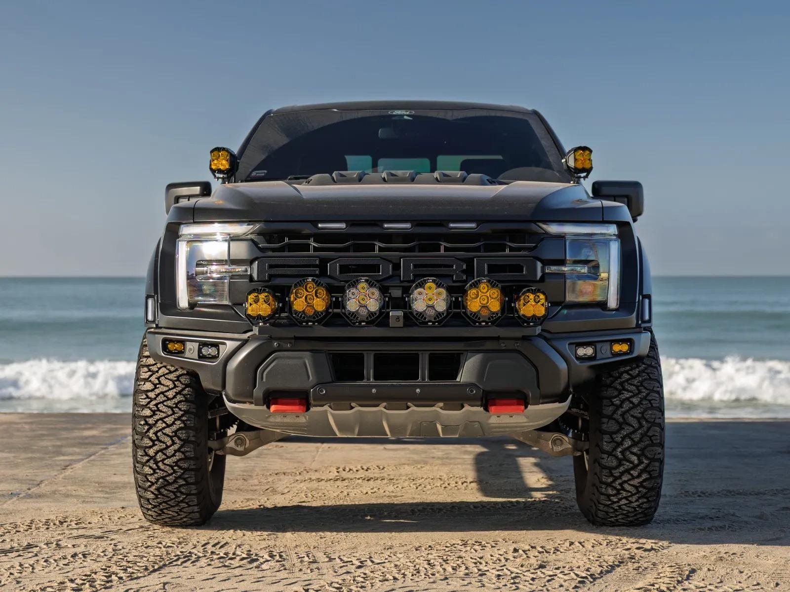 2025 Ford F-150 Raptor R - 2