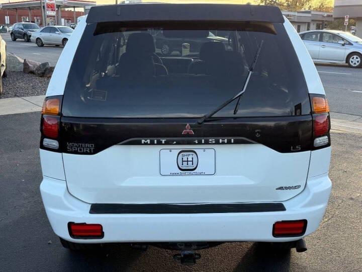 2000 Mitsubishi Montero Sport XLS