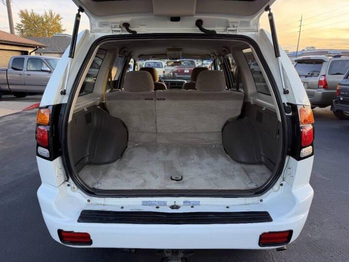 2000 Mitsubishi Montero Sport XLS