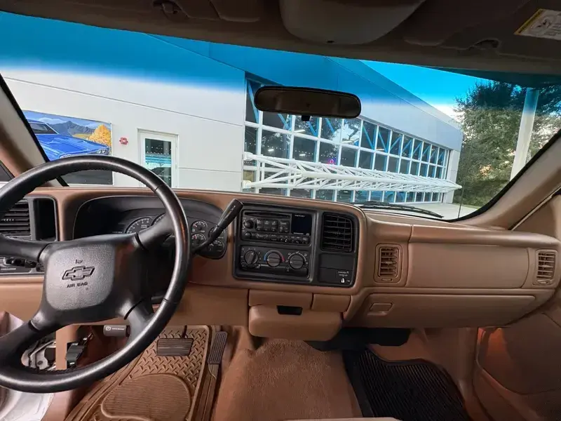 2000 Chevrolet Silverado 1500 LS