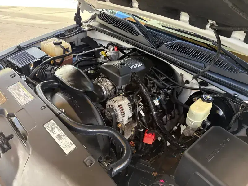 2000 Chevrolet Silverado 1500 LS