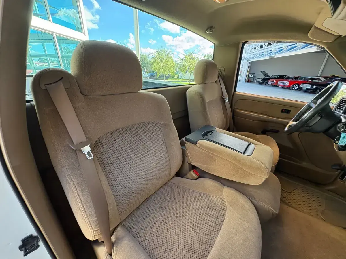 2000 Chevrolet Silverado 1500 LS