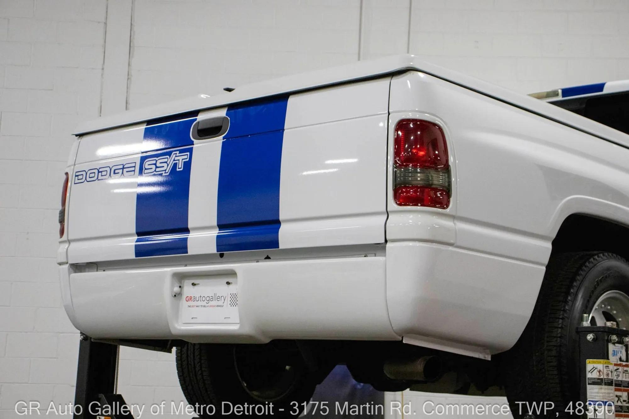 1998 Dodge Ram 1500 SS/T