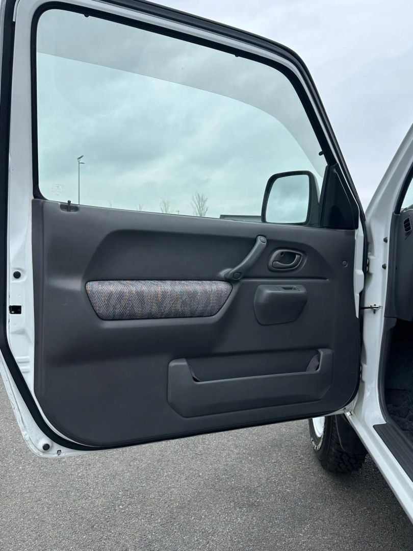 1999 Mazda AZ-Offroad