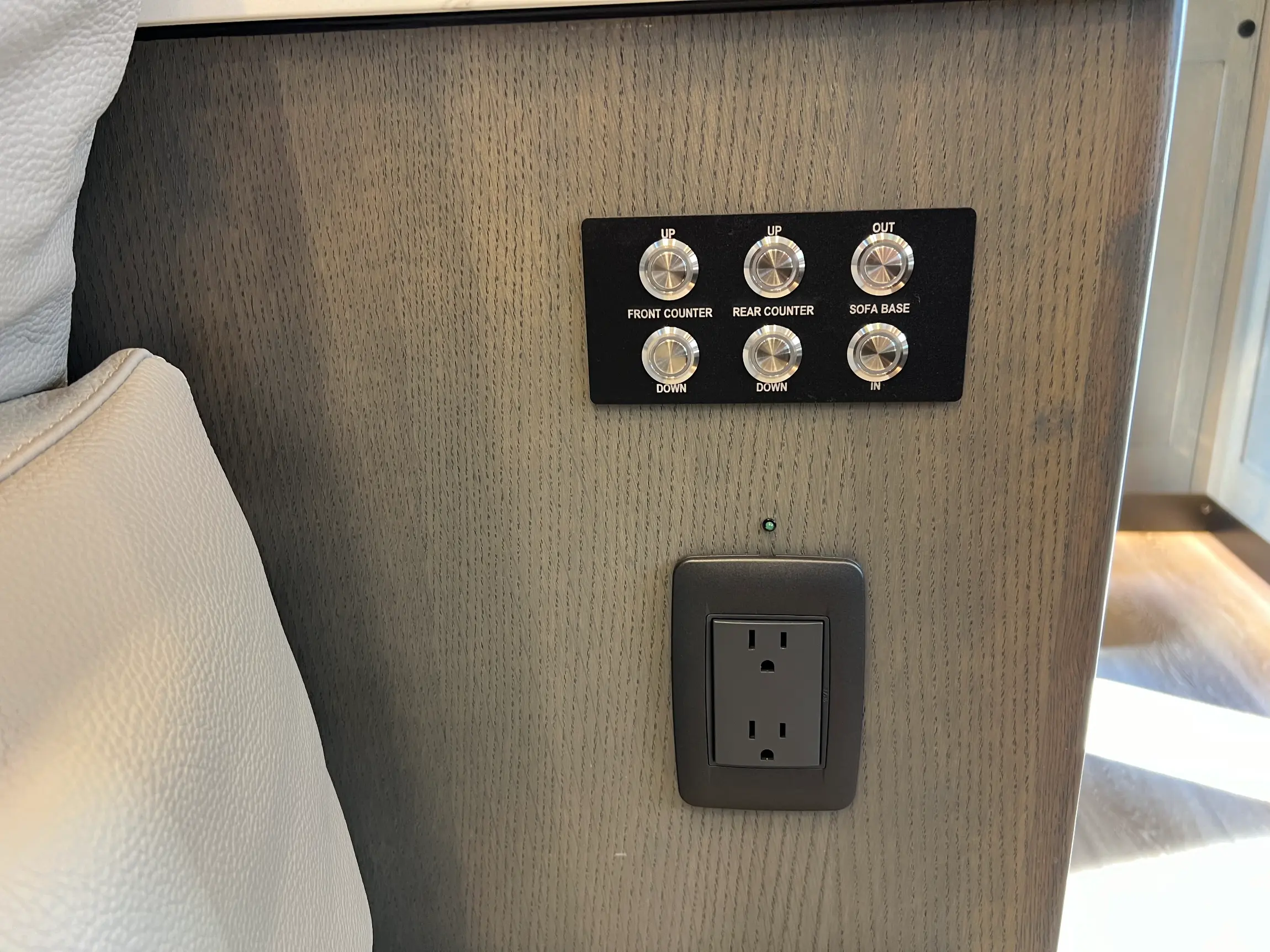 2021 EarthRoamer LTi-022