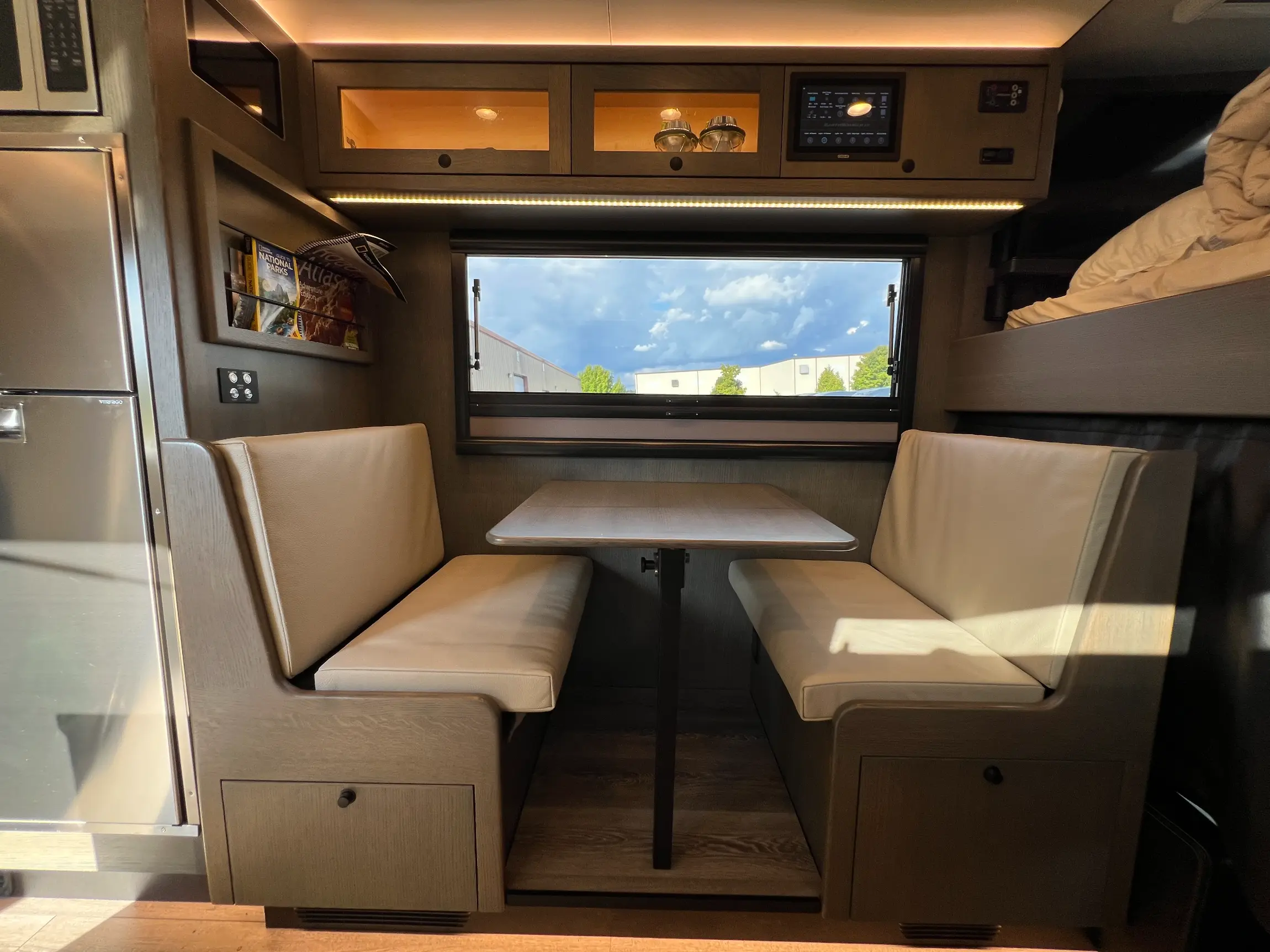 2021 EarthRoamer LTi-022