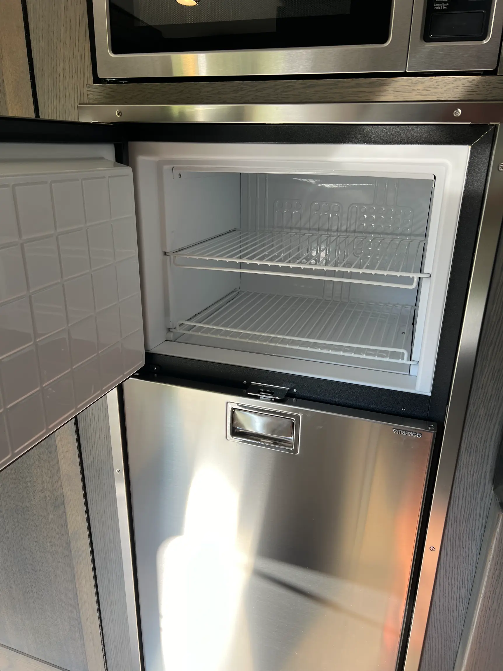 2021 EarthRoamer LTi-022