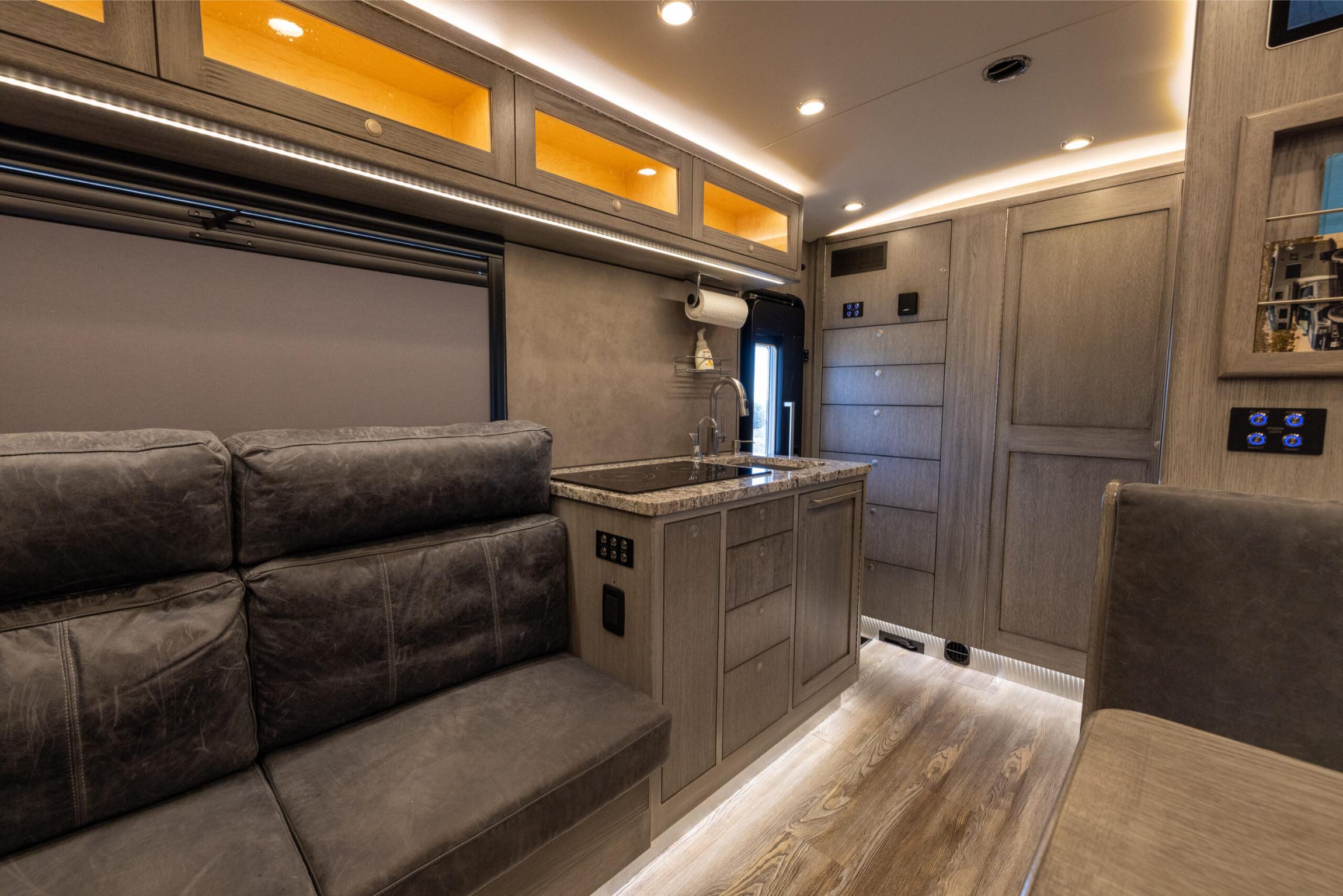 2021 EarthRoamer XV-LTi 030