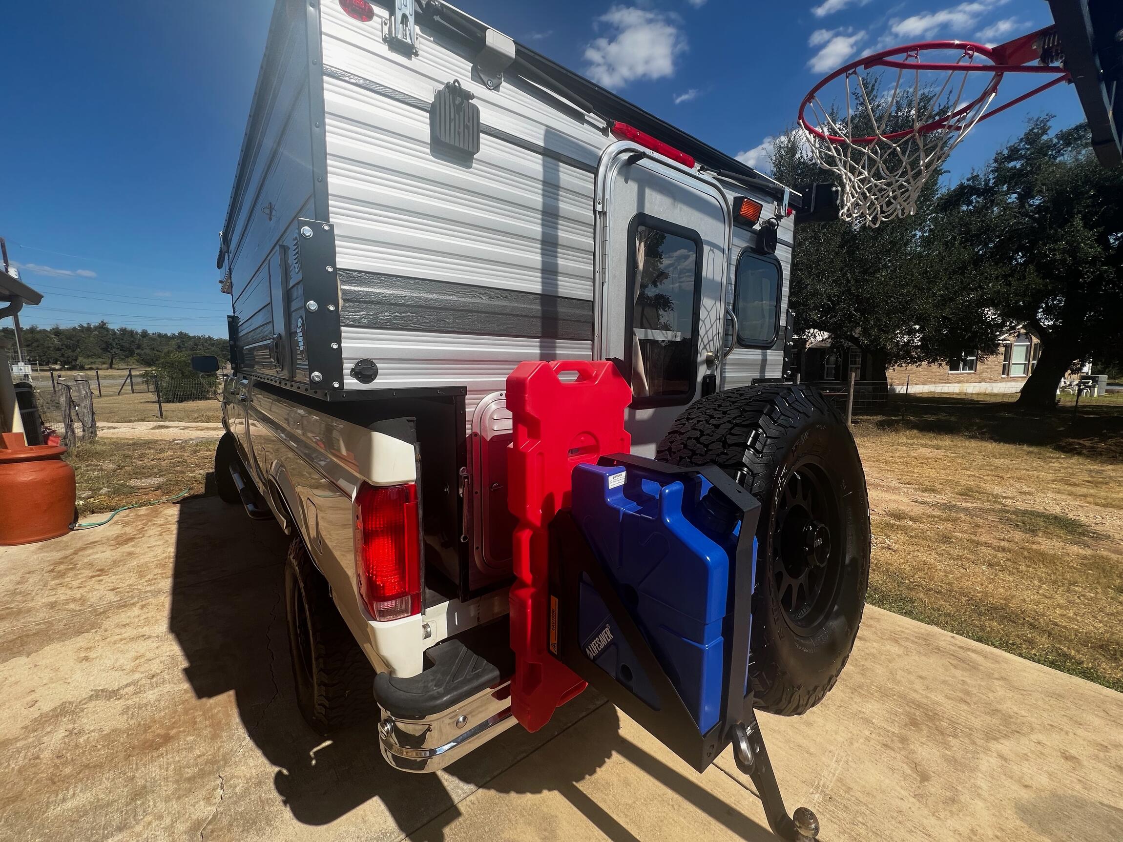 1997 Ford F-350 Power Stroke 4×4 Camper