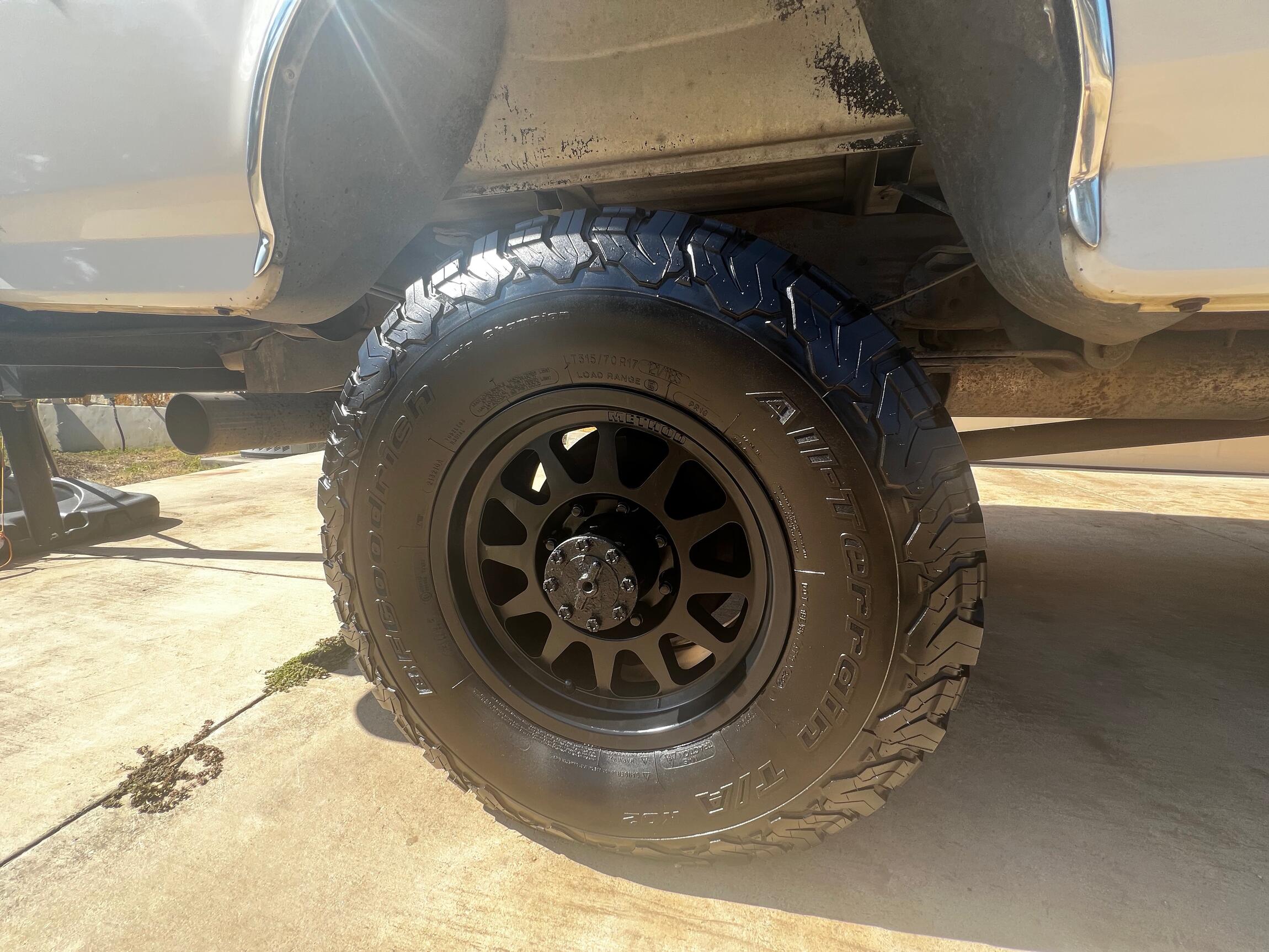 1997 Ford F-350 Power Stroke 4×4 Camper