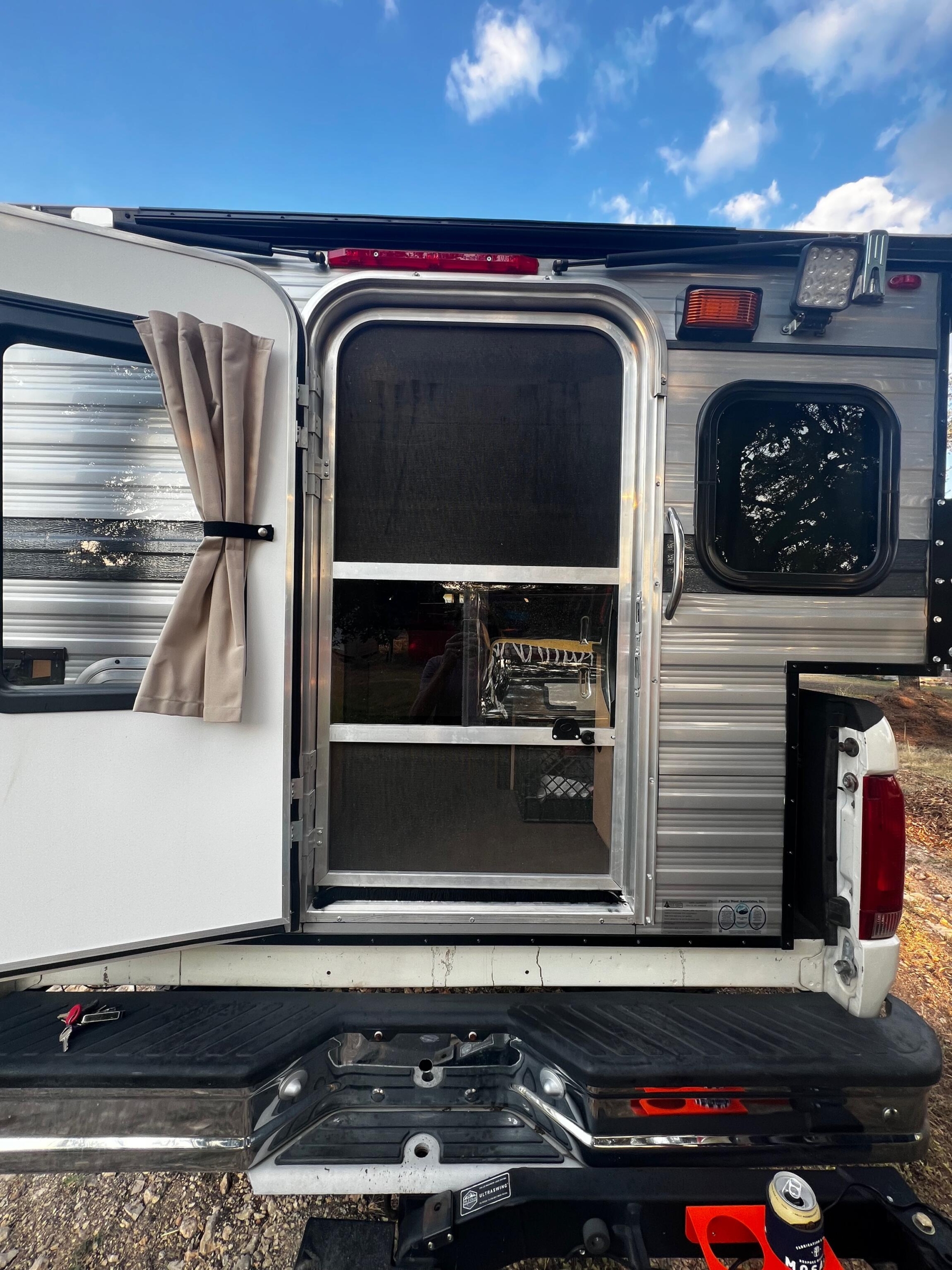 1997 Ford F-350 Power Stroke 4×4 Camper