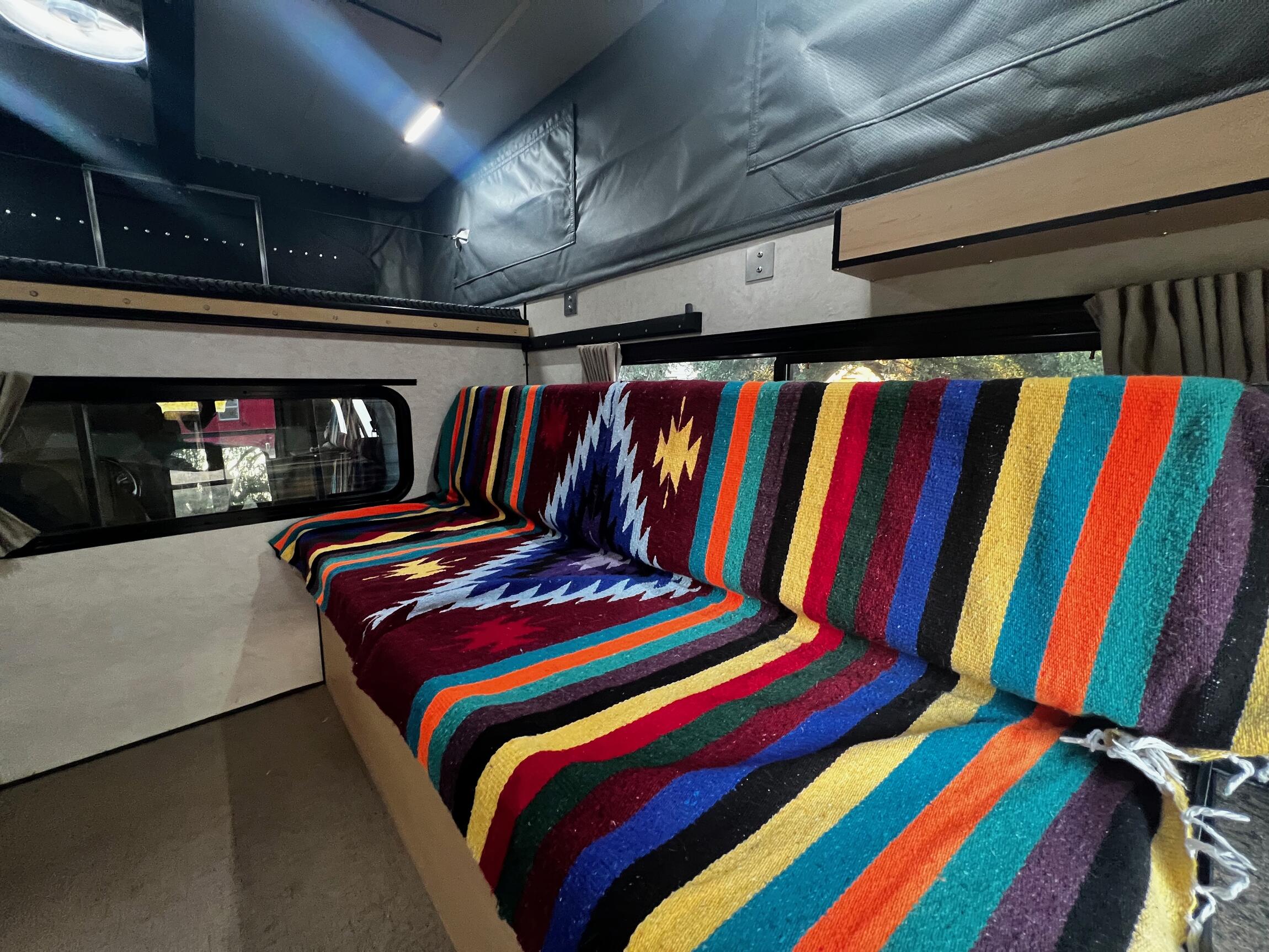 1997 Ford F-350 Power Stroke 4×4 Camper