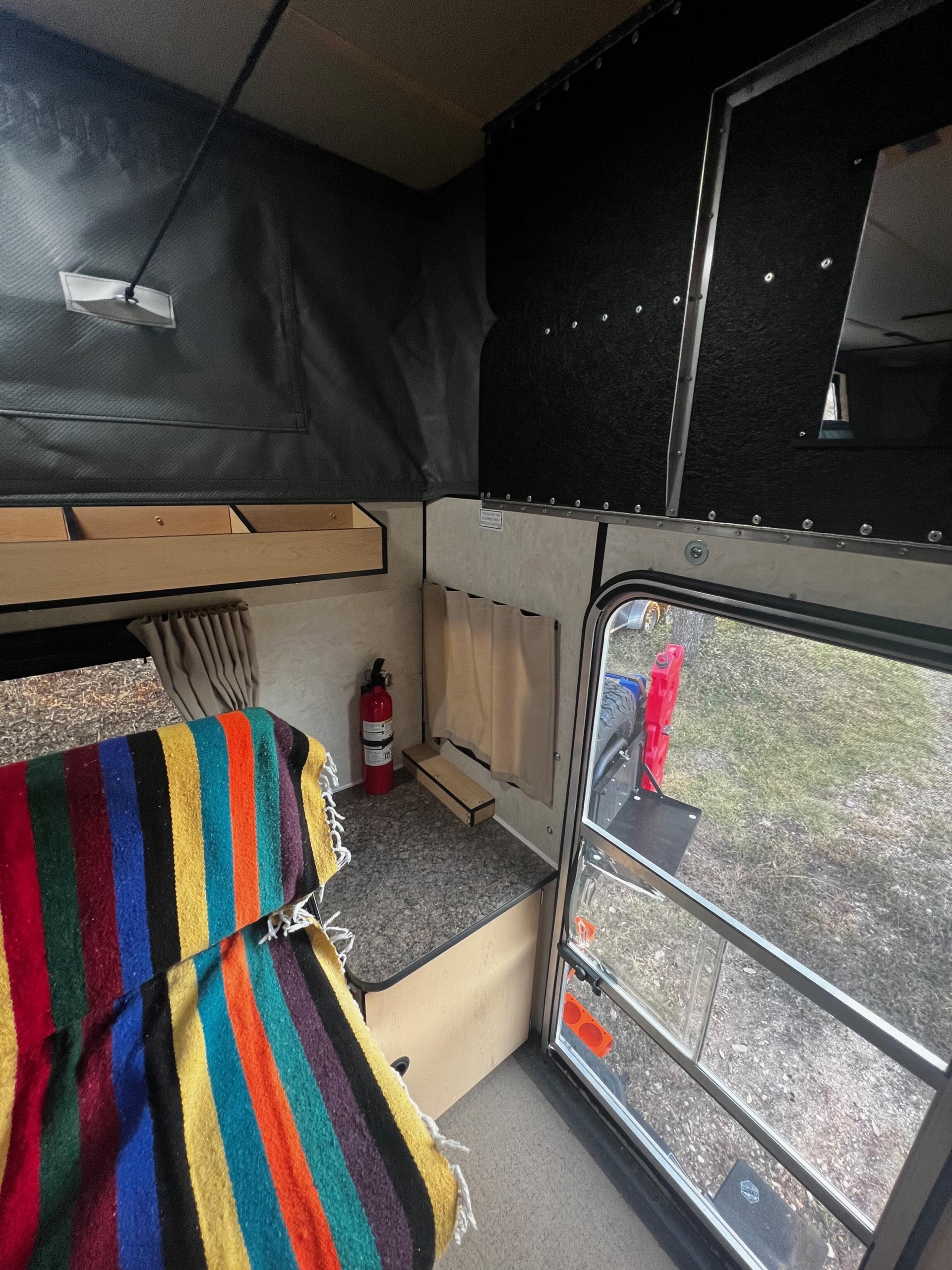 1997 Ford F-350 Power Stroke 4×4 Camper