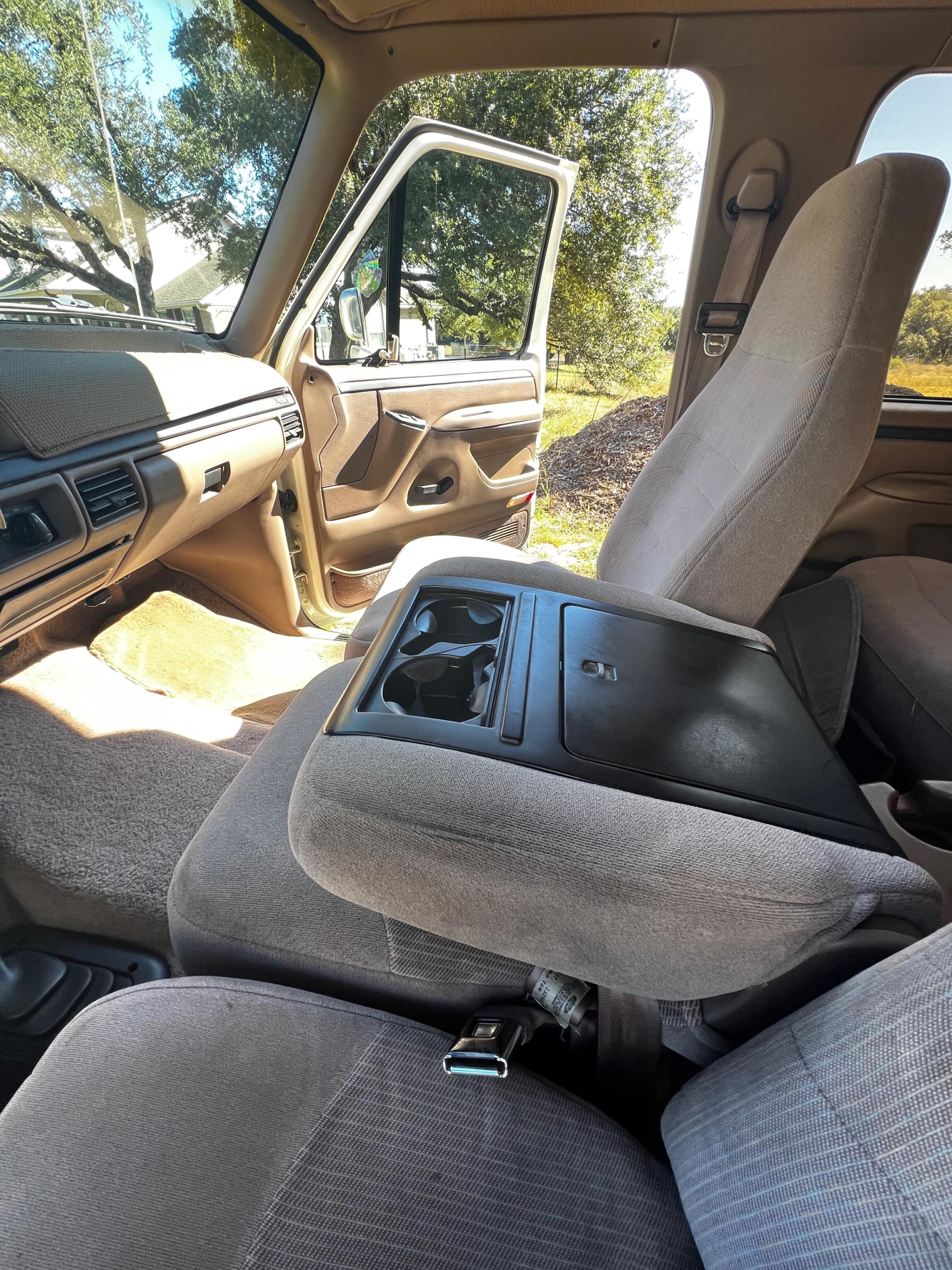 1997 Ford F-350 Power Stroke 4×4 Camper