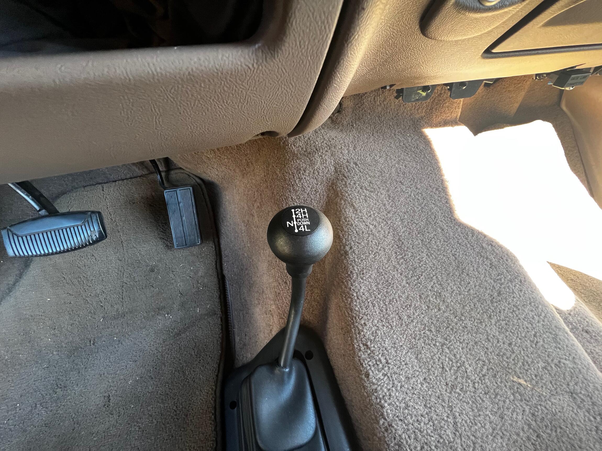 1997 Ford F-350 Power Stroke 4×4 Camper