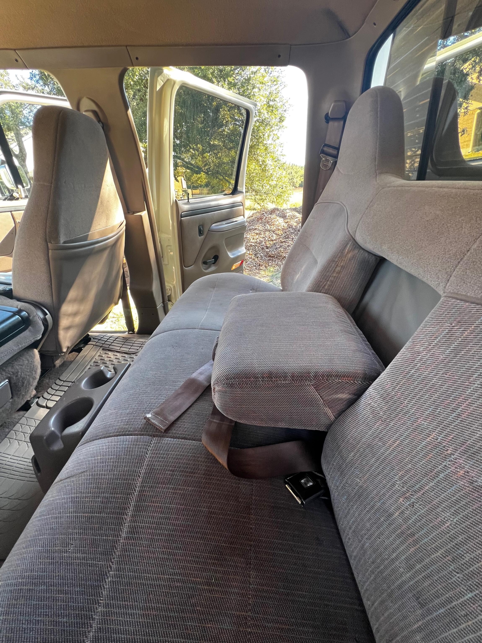 1997 Ford F-350 Power Stroke 4×4 Camper