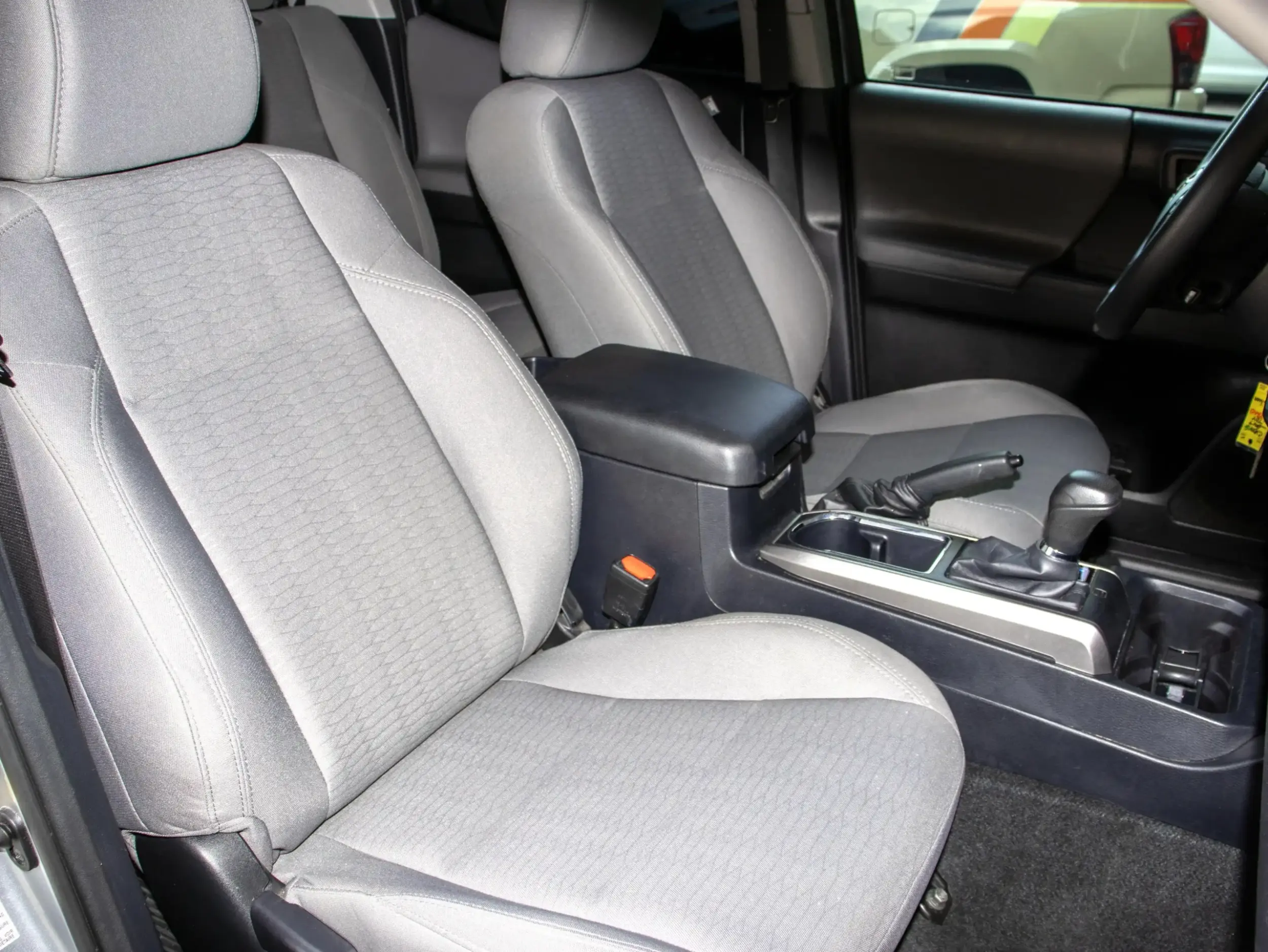 Renoca Windansea 2017 Toyota Tacoma SR5