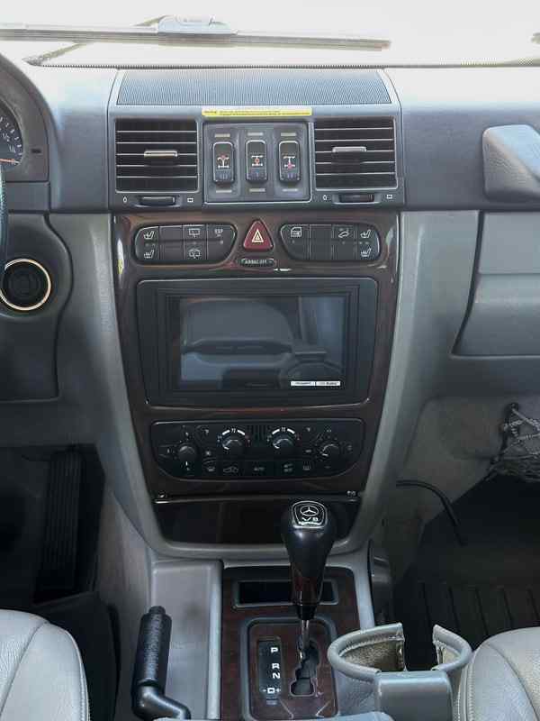 2002 Mercedes Benz G 500