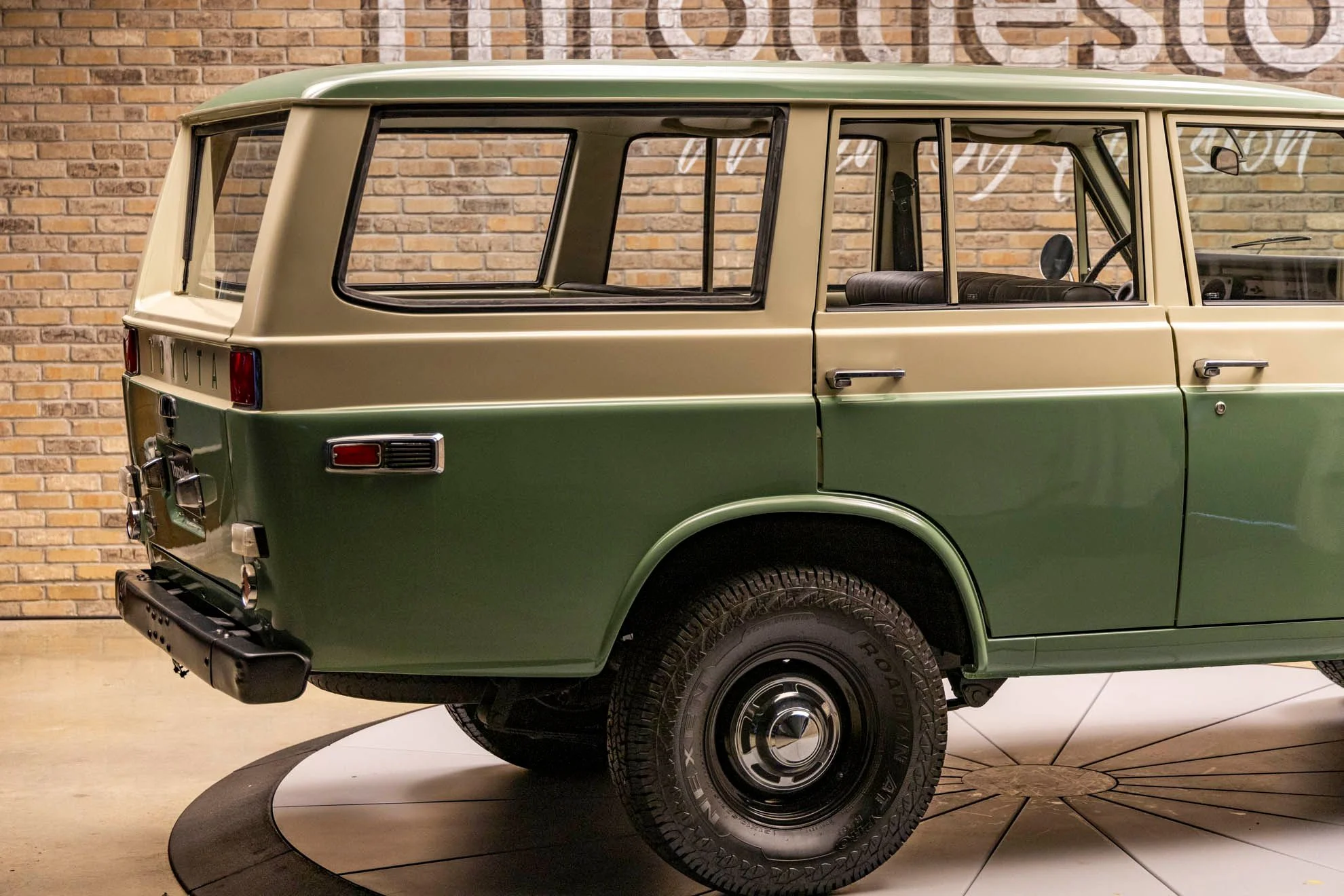 1972 Toyota Land Cruiser FJ55