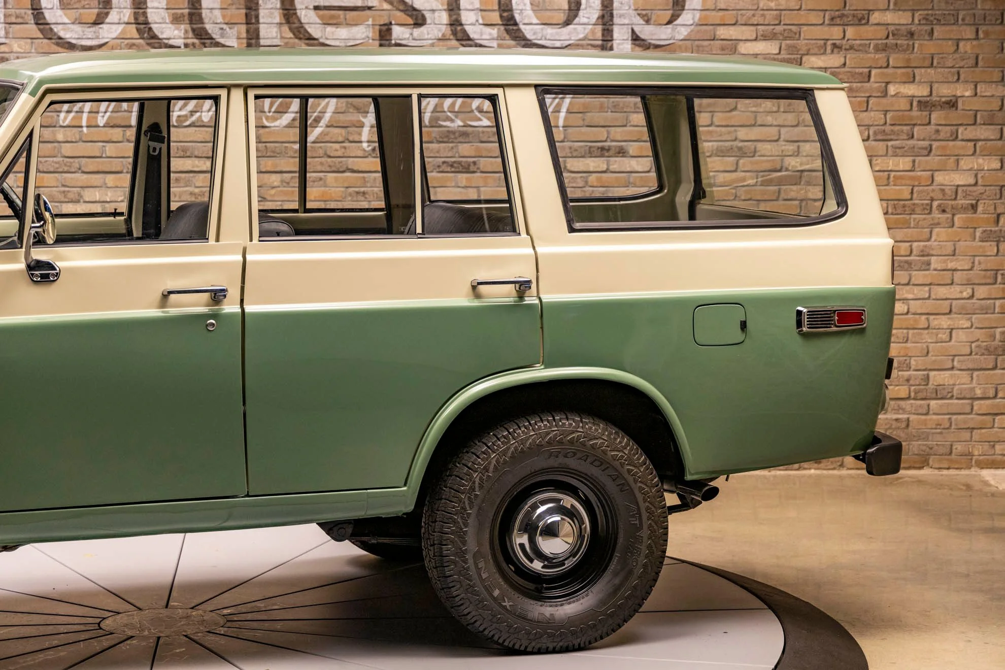 1972 Toyota Land Cruiser FJ55