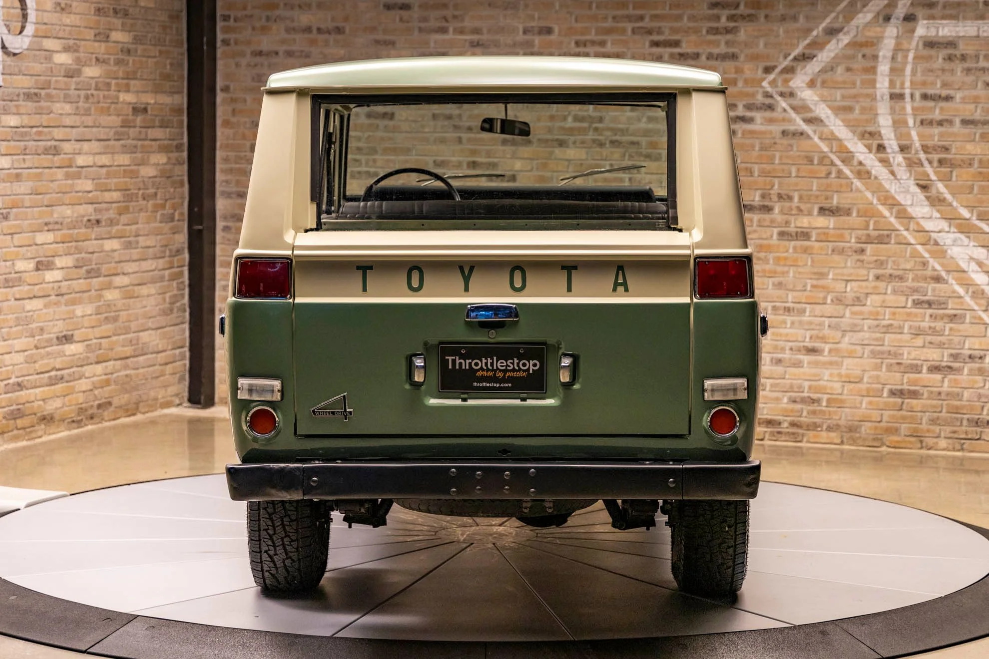 1972 Toyota Land Cruiser FJ55