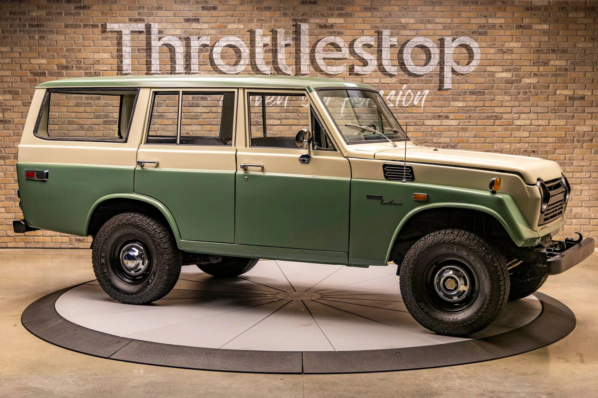 1972 Toyota Land Cruiser FJ55