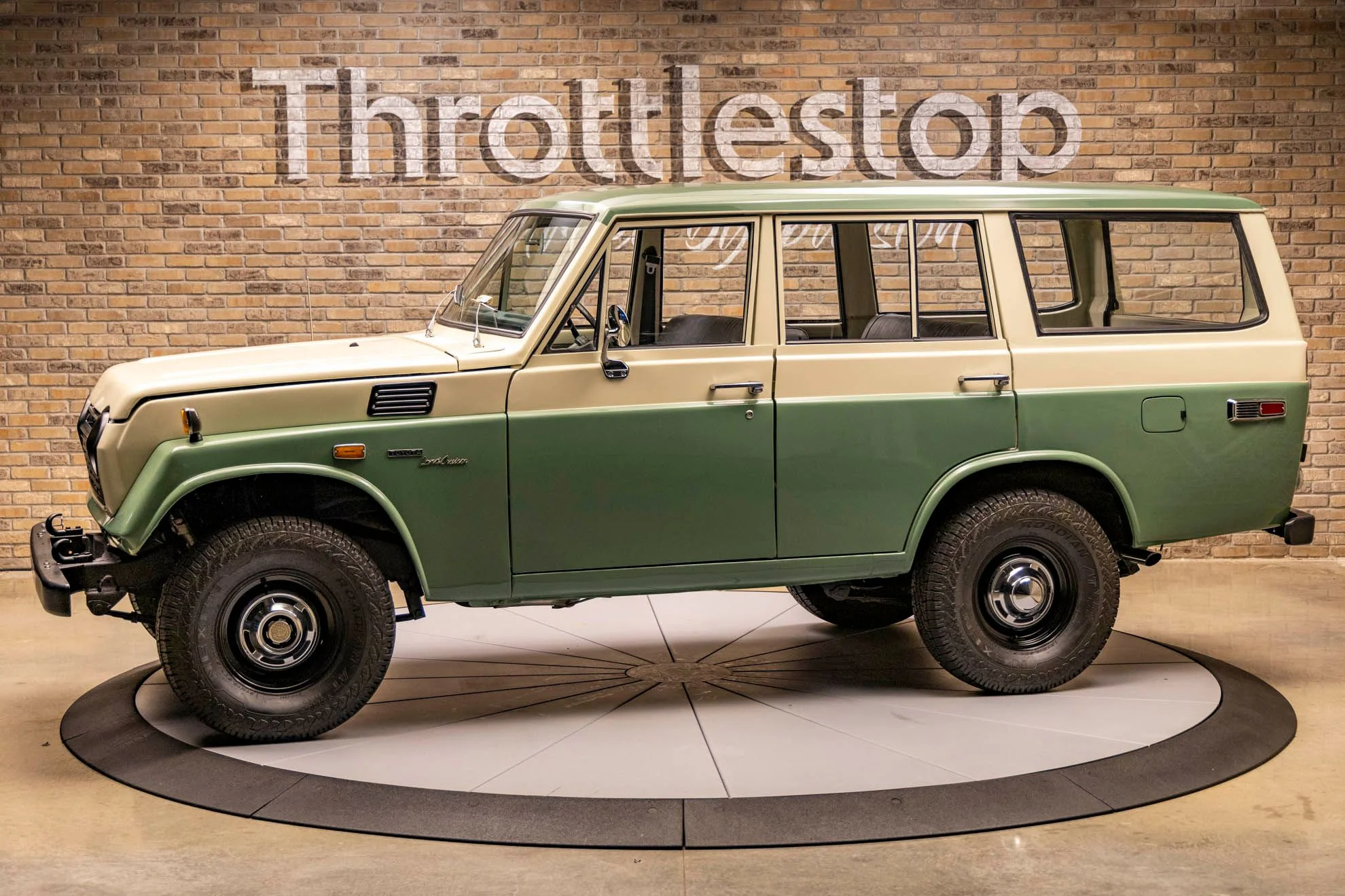 1972 Toyota Land Cruiser FJ55