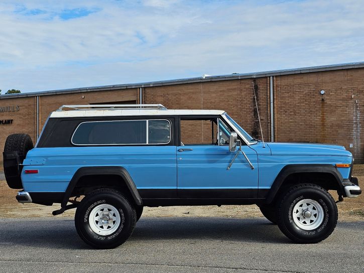 1980 Jeep Cherokee (SJ) Laredo - 4