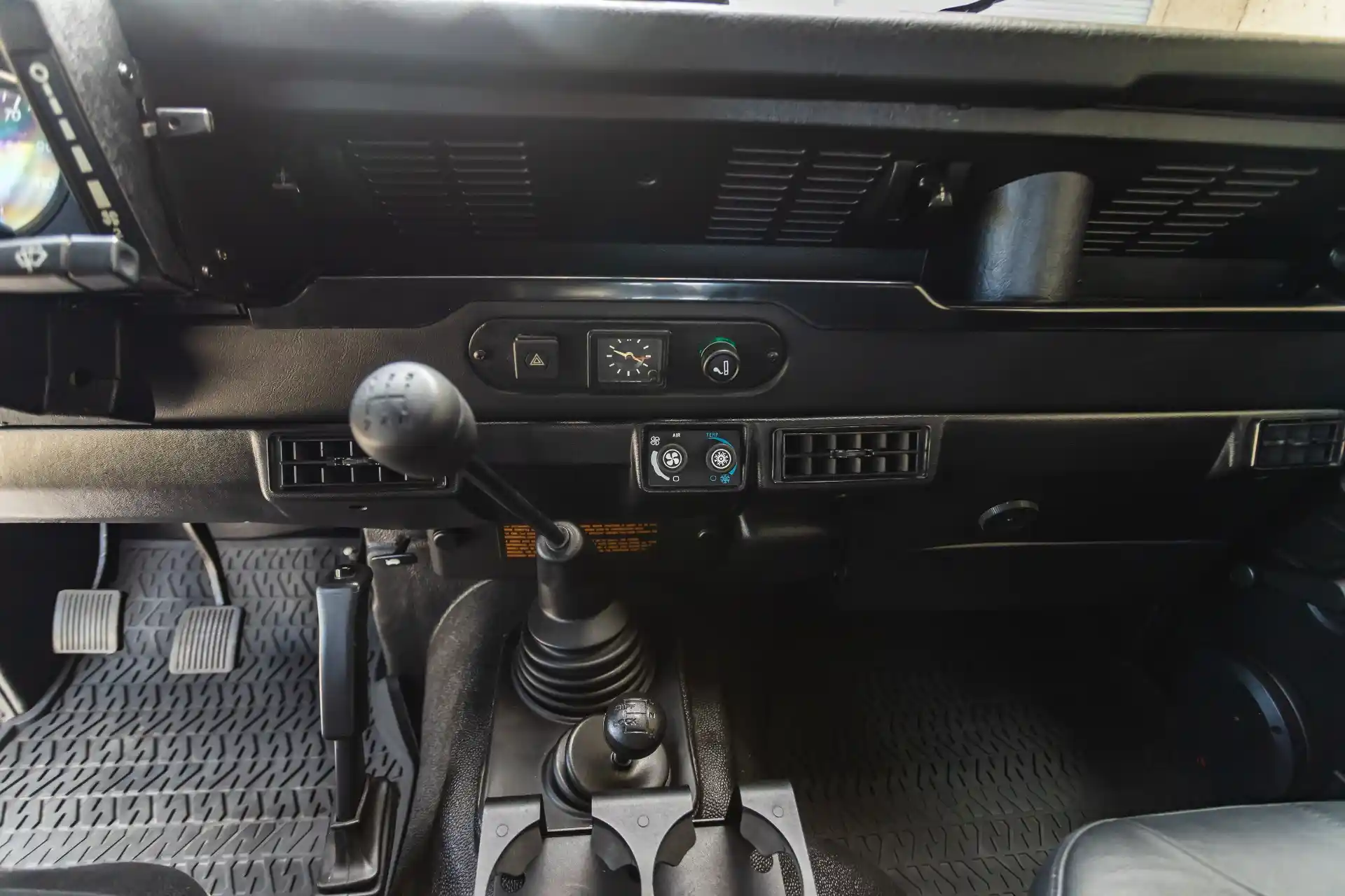 1995 Land Rover Defender 90 NAS